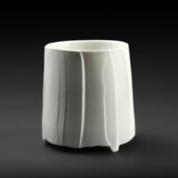 Cup Tripod Stucco - White porcelain cup - Eric Faure