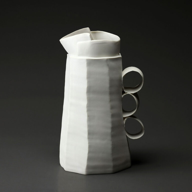 Carafe en céramique, porcelaine émaillée blanc
