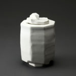 Boite en céramique, porcelaine émaillée blanc